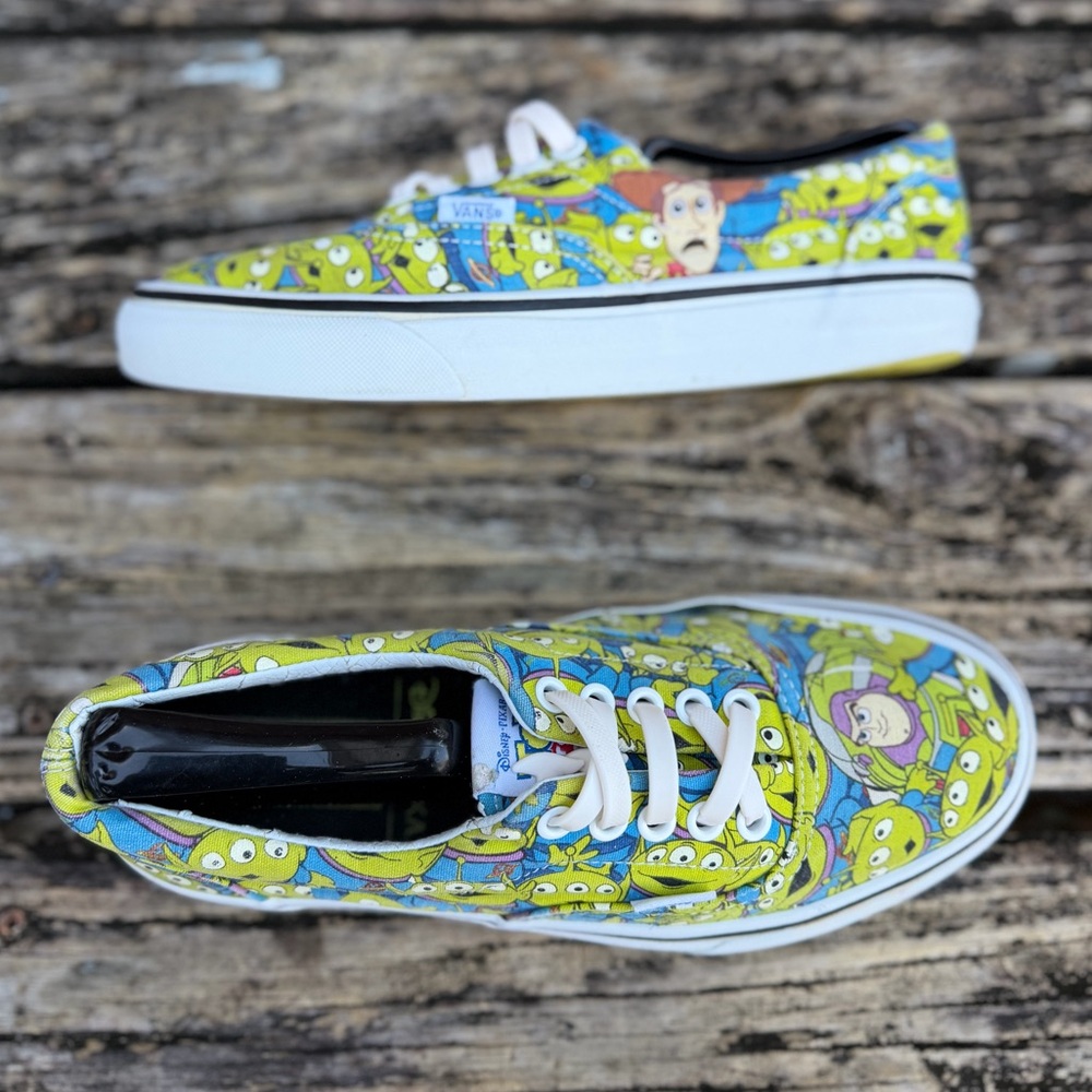 Vans Disney Pixar Toy Story x Era 'Aliens' Collaboration Shoes M-7 W-8.5   T7 - Picture 6 of 16